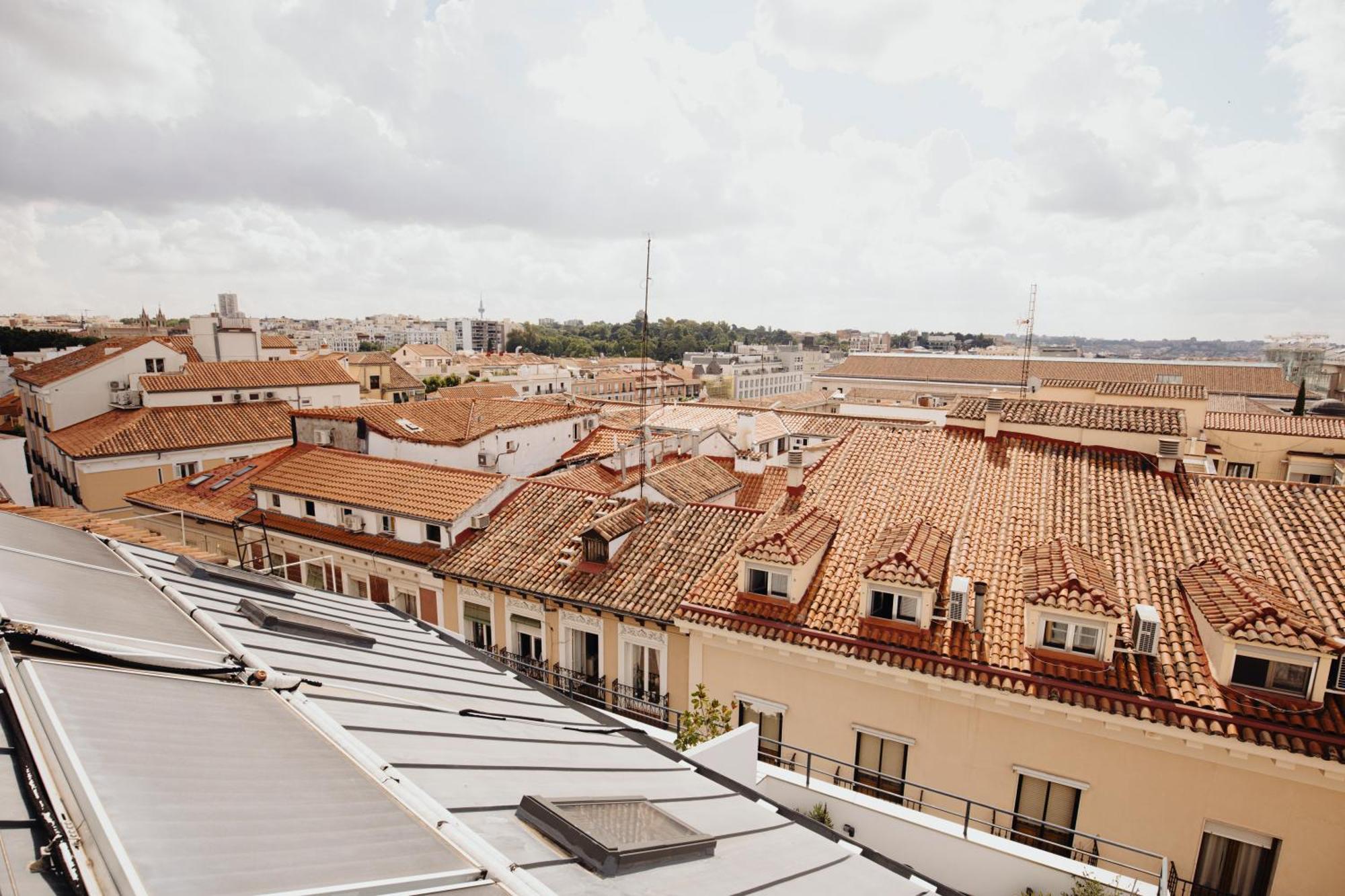 Aspasios Atocha Apartments Madrid Bagian luar foto