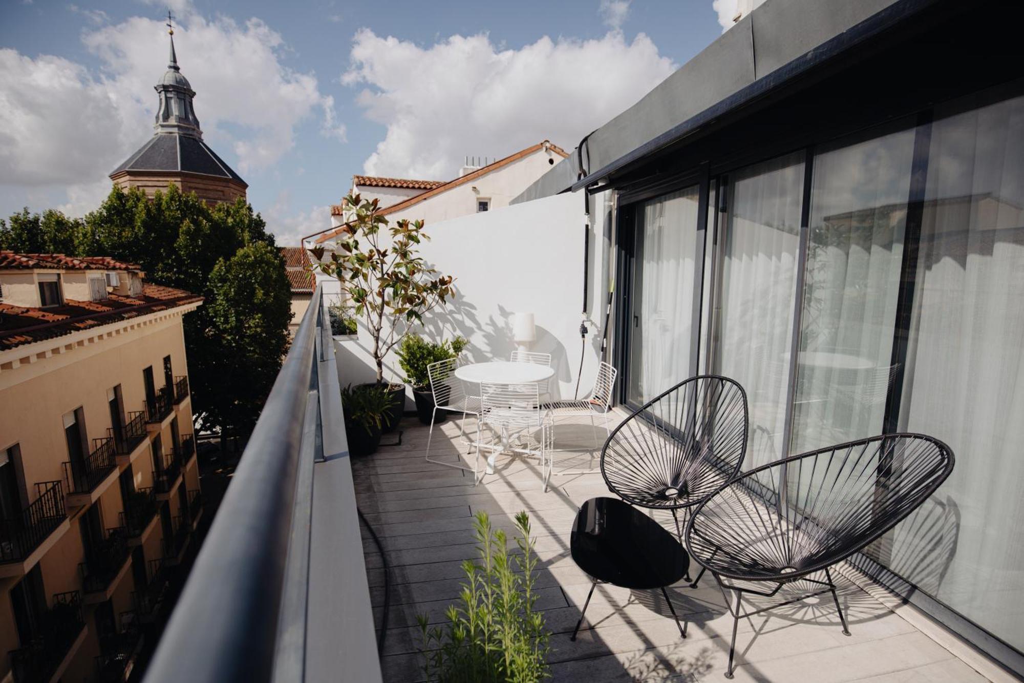 Aspasios Atocha Apartments Madrid Bagian luar foto