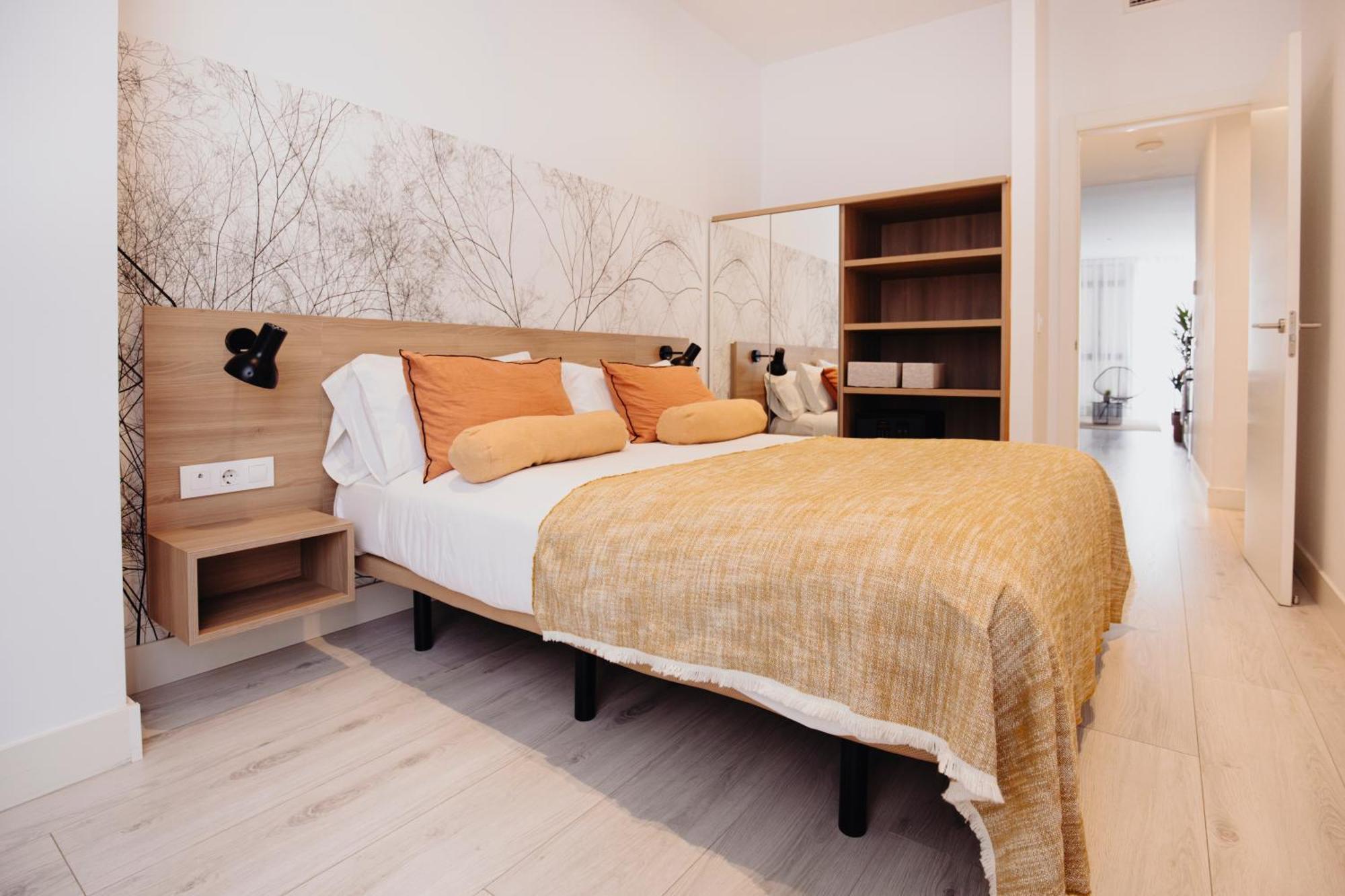 Aspasios Atocha Apartments Madrid Bagian luar foto